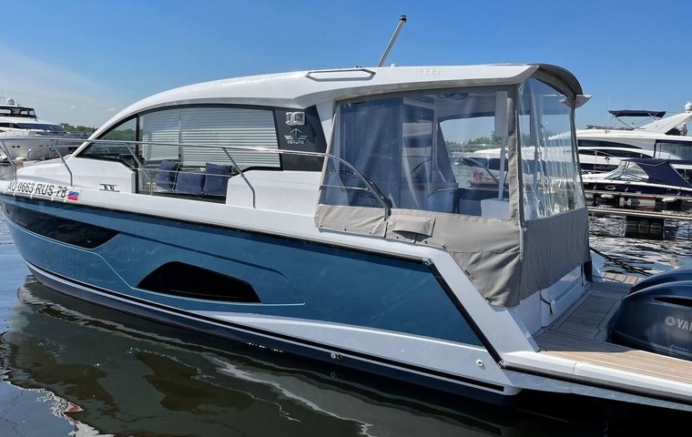 Sealine C335 (2022)