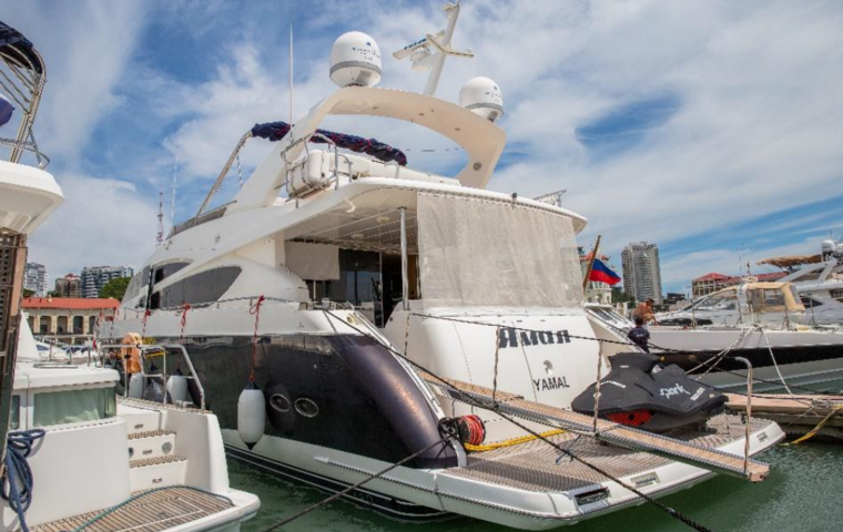 Princess 85MY (2009)