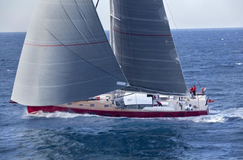 Maxi Dolphin Nomad IV