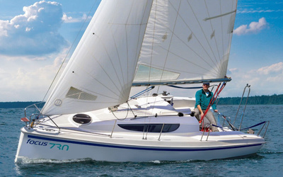 Yacht Yard Focus 730