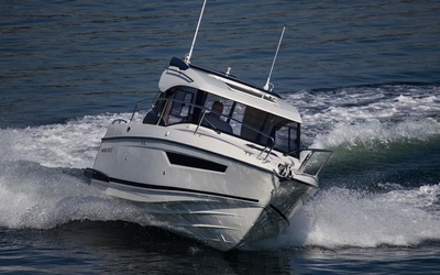 Parker 750 Cabin Cruiser