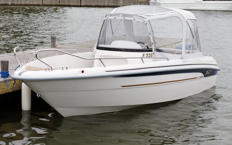 Yamarin 61 Center Console
