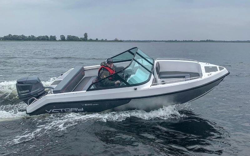 Victory 515