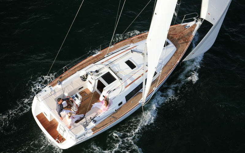 Beneteau Oceanis 37