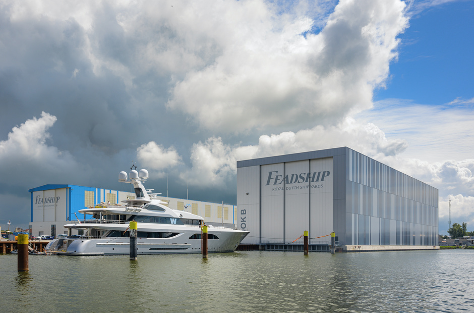 Feadship W