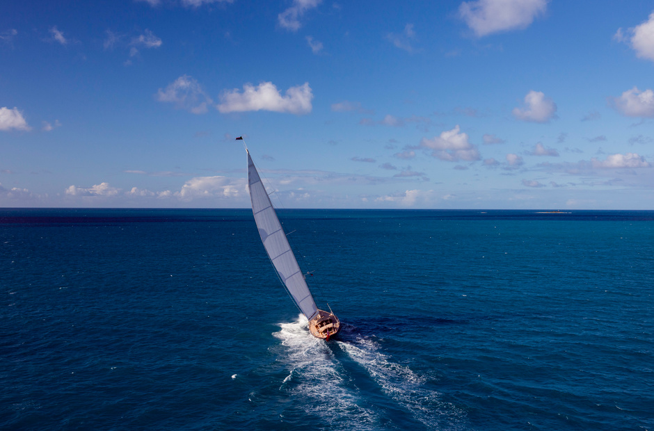 Royal Huisman  Pumula