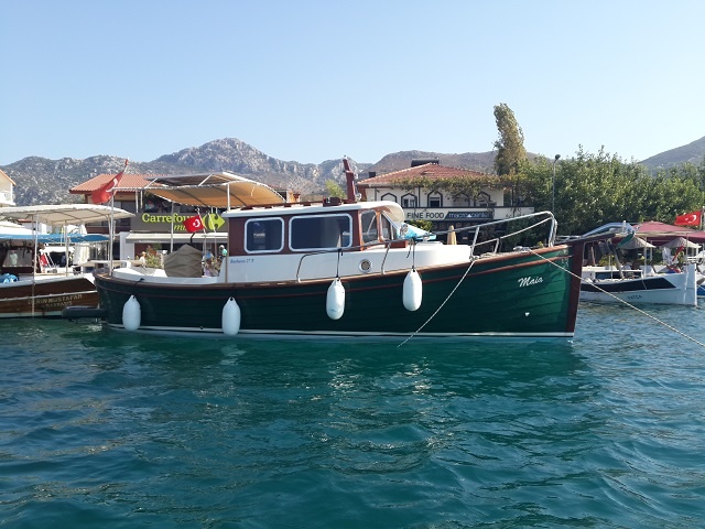 Barbaros 27 Trawler