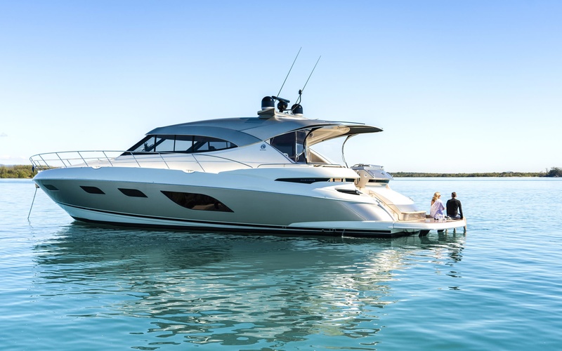 Riviera 6000 Sport Yacht Platinum Edition