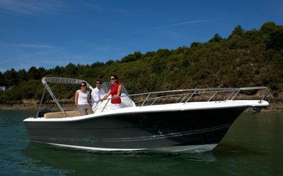 White Shark 226CC