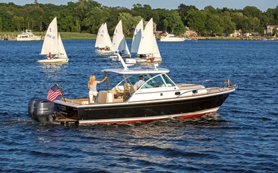 Hunt Surfhunter 32