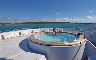 Feadship Bella