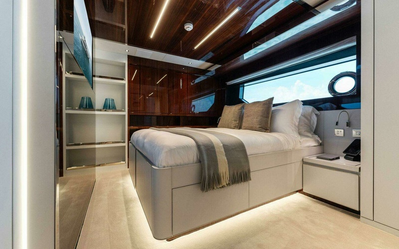 Quicksilver Activ 605 Sundeck