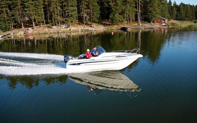 Yamarin 56 Side Console