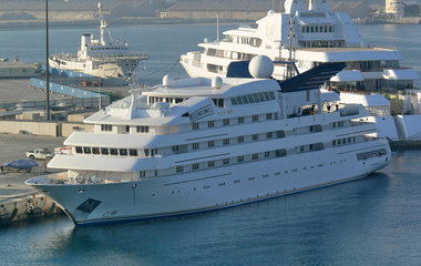 Cantiere Navale Ferrari Dubawi