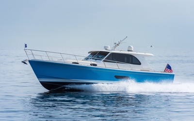 Grand Banks  Eastbay 44