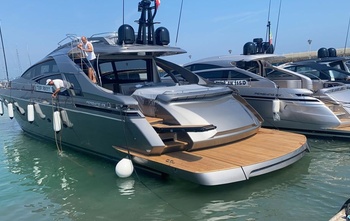 Pershing 8X (2022)