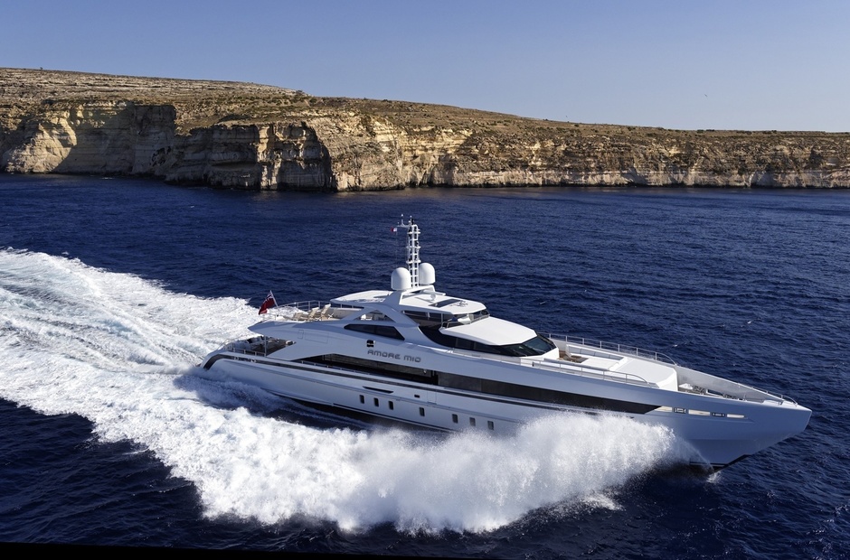 Heesen Amore Mio