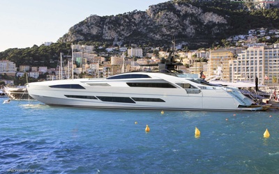 Pershing 140