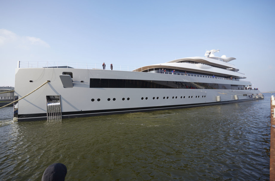 Feadship Moonrise