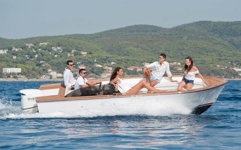 Phiequipe MB18 Day Cruiser
