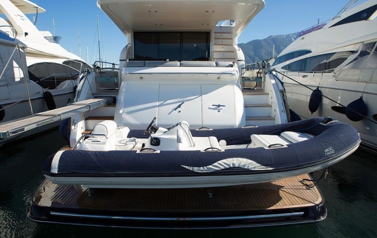 Princess 82 (2013)