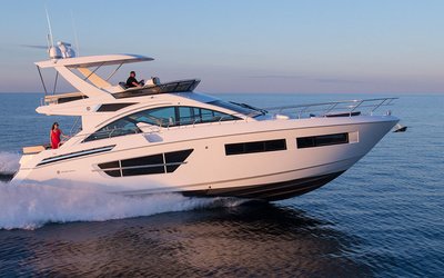 Cruisers Yachts 60 Fly