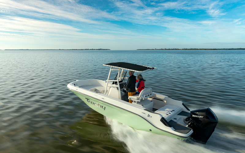 Bayliner T22CC