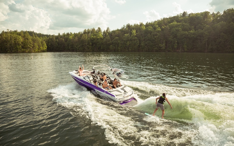 Malibu Wakesetter 22 MXZ