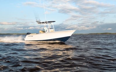Sportsman Heritage 231 Center Console