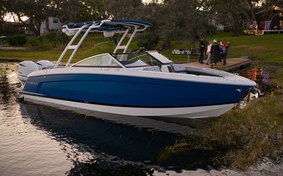 Cobalt R8 Outboard