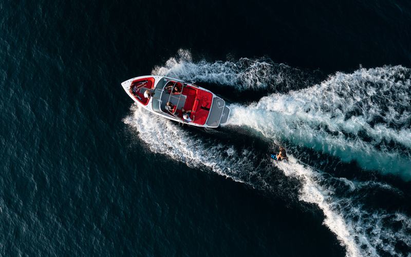 Four Winns H2 Surf
