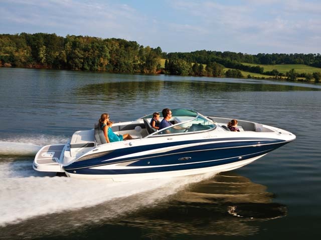 Sea Ray 240 Sundeck
