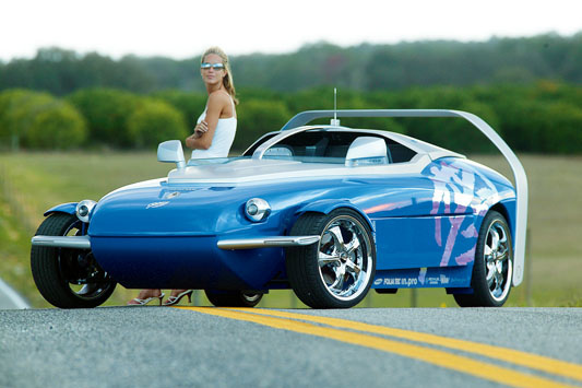 Avant-garde Rinspeed Splash exterior: rear water wing raised and works like an anti wing in a formula car