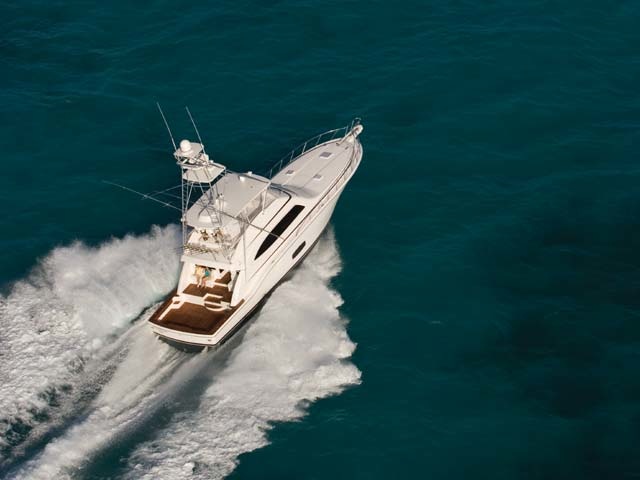 Bertram 700
