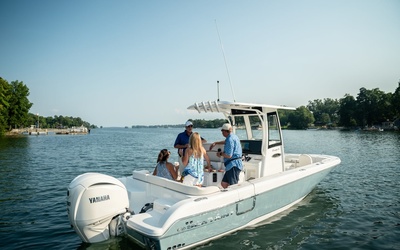 Sea Hunt Escape 25