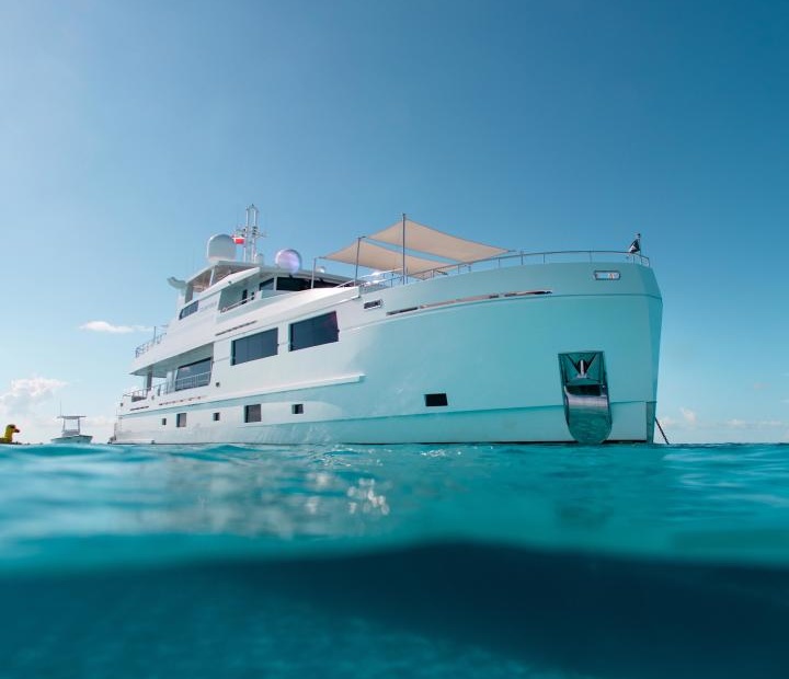 Mengi-Yay Yachts Curfew II
