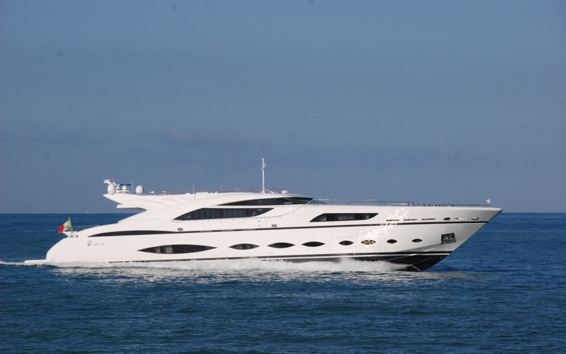 AB Yachts 145