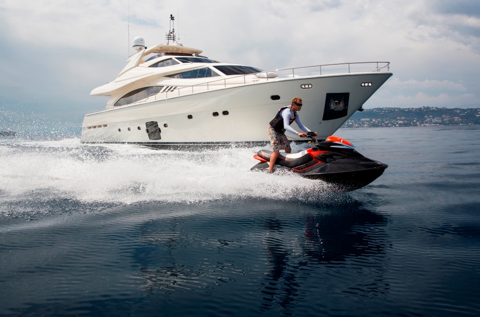 Ferretti Porthos Sans Abri
