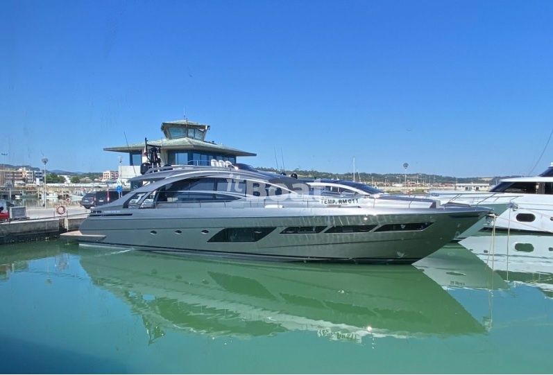 Pershing 8X (2022)