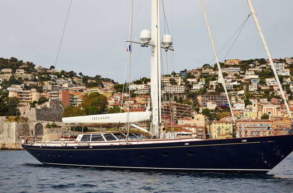 Alloy Yachts Irelanda