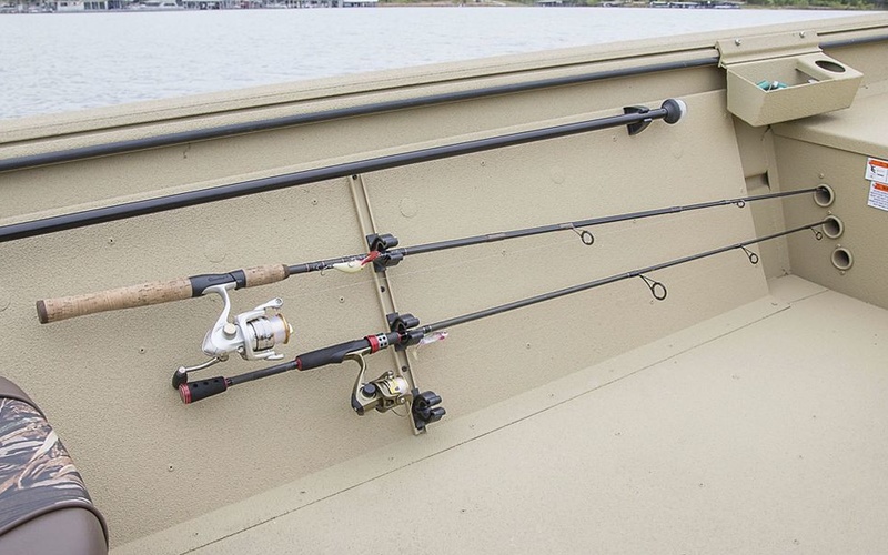 Crestliner 1860 Retriever CC Tunnel