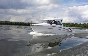 Beneteau Antares 7 (2018)