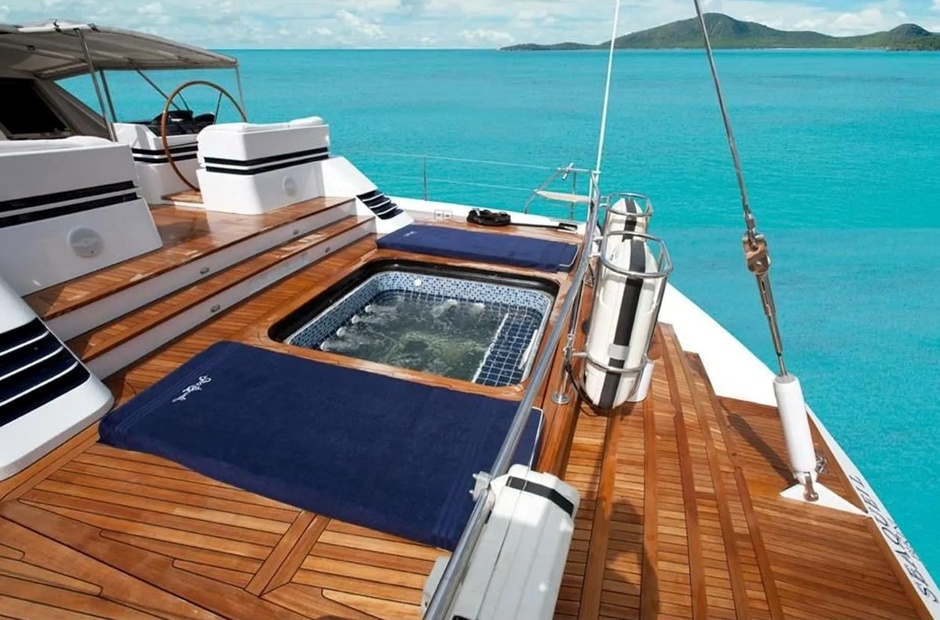 Alloy Yachts SeaQuell