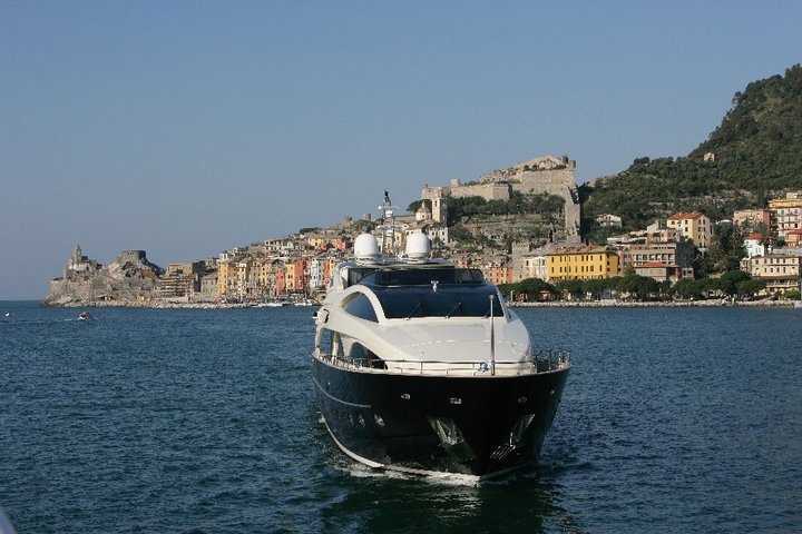 Riva 115' Athena