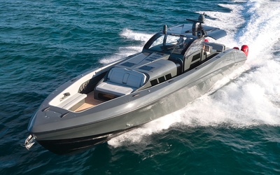 Midnight Express  60′ Pied-A-Mer