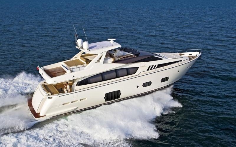 Ferretti 800 