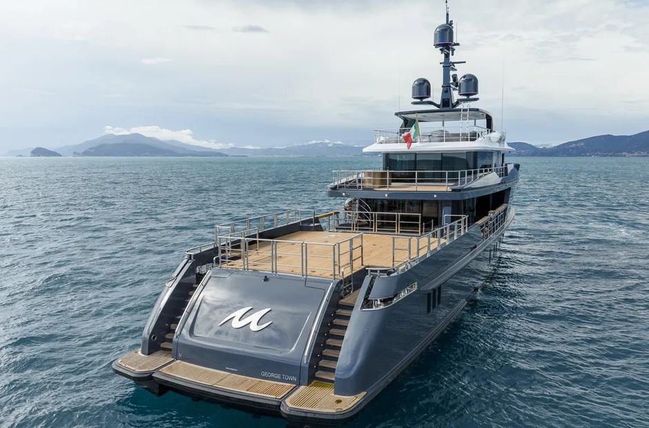 Sanlorenzo M