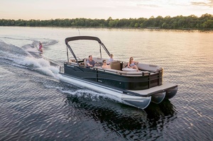 Crestliner 240 Rally