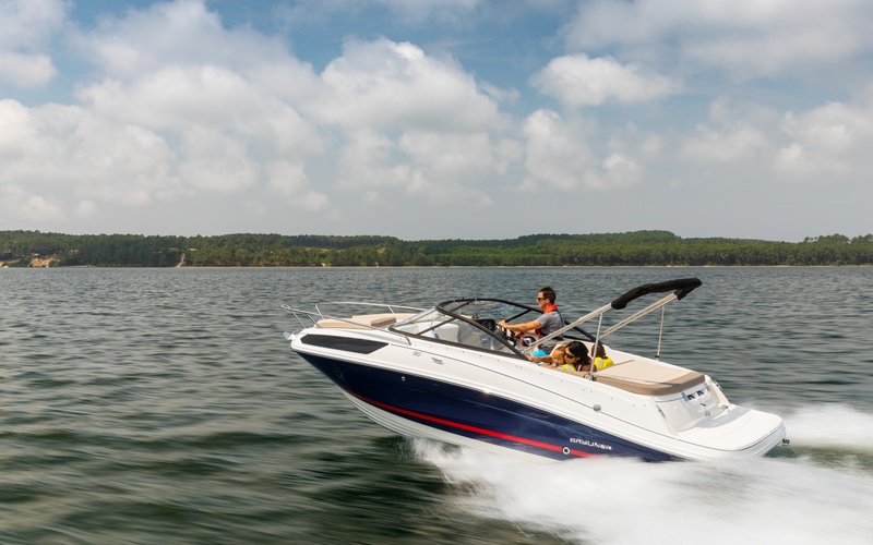 Bayliner VR5