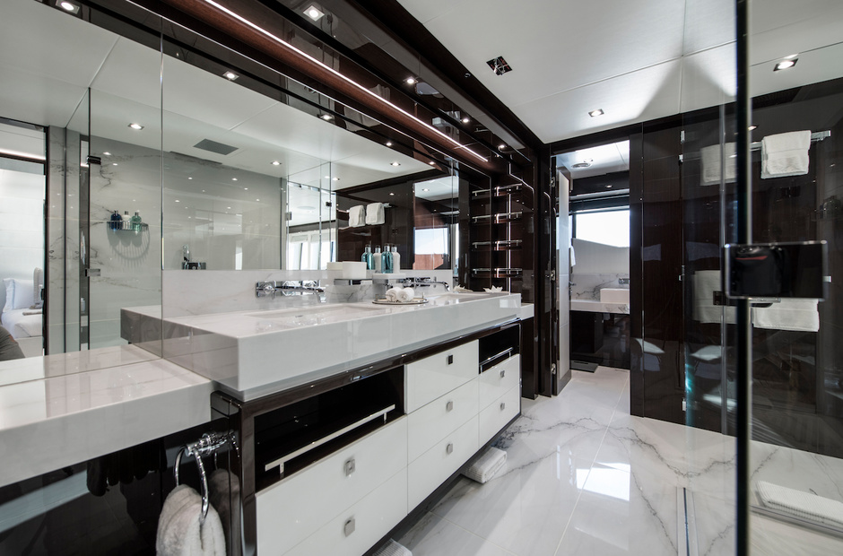 Sunseeker Berco Voyager